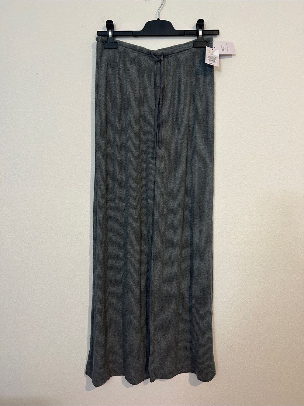 Auden Ribbed Wide-Leg Knit Pants in Gray